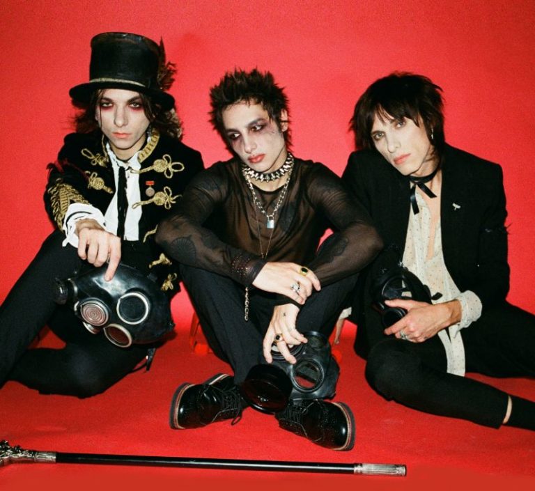 Palaye Royale